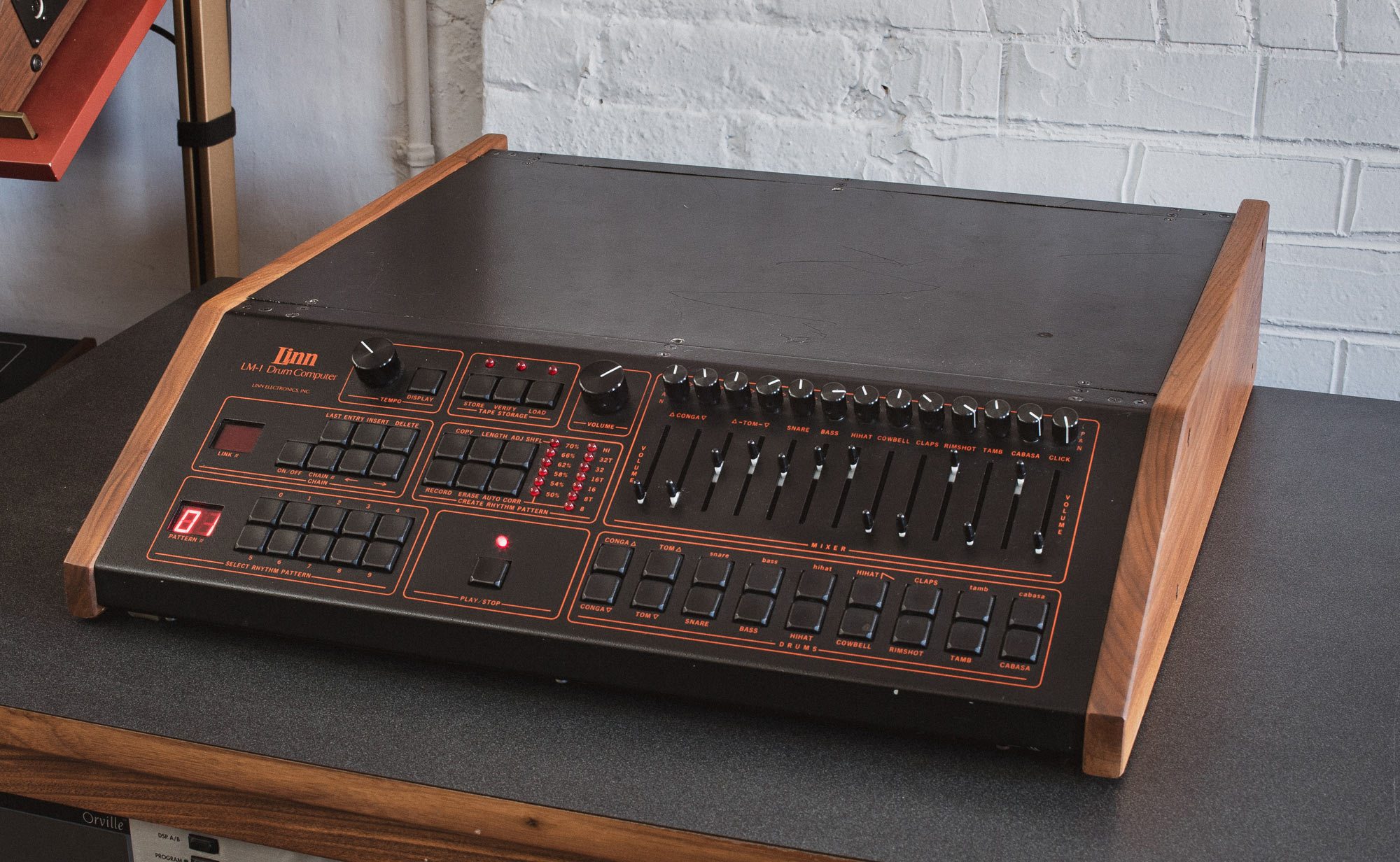 5 motifs des années 80 à reproduire sur votre boite à rythme 13 Linn-drum-LM1