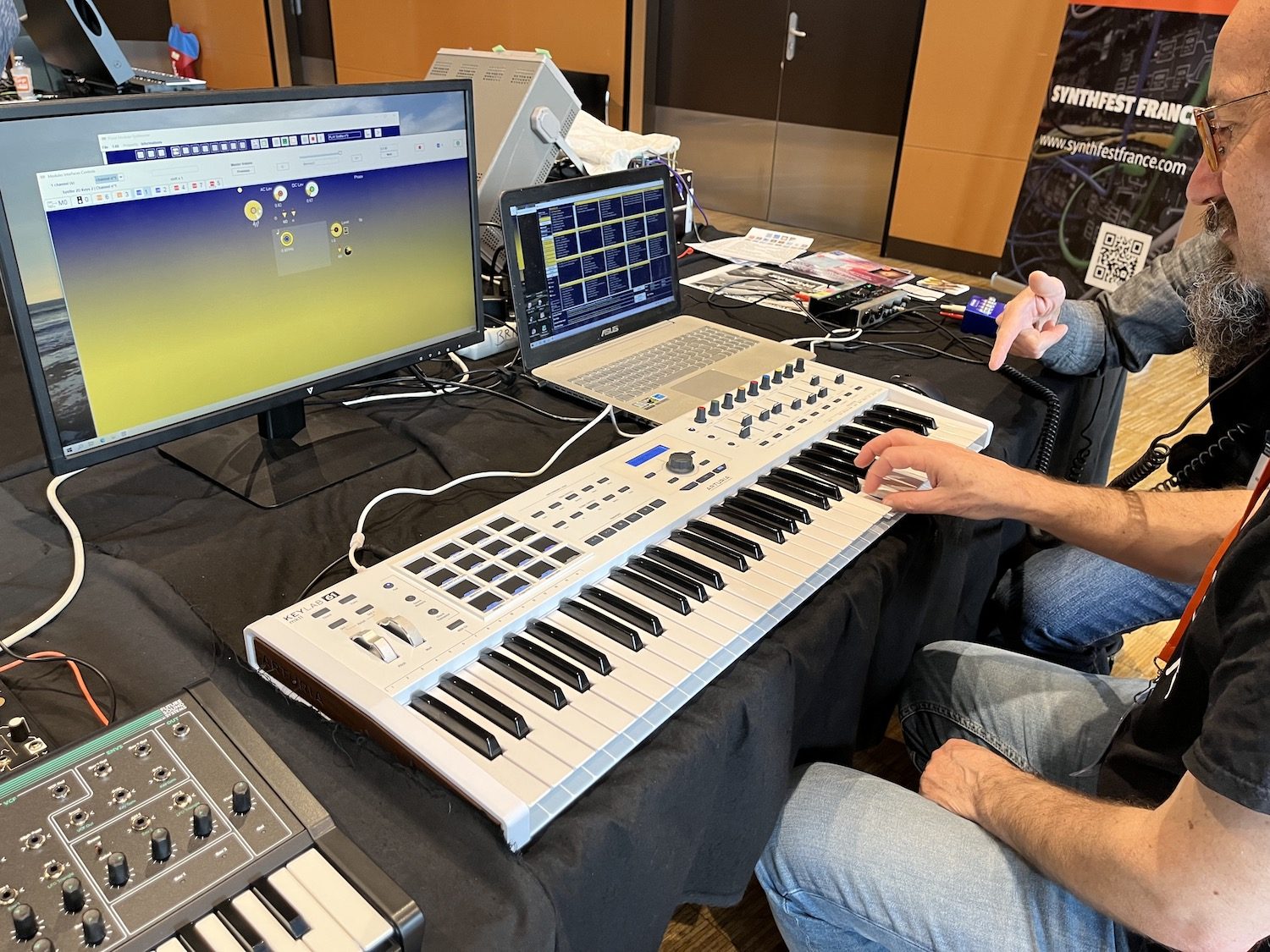 PLURAL MODULAR SYNTHESIZER (PMS)