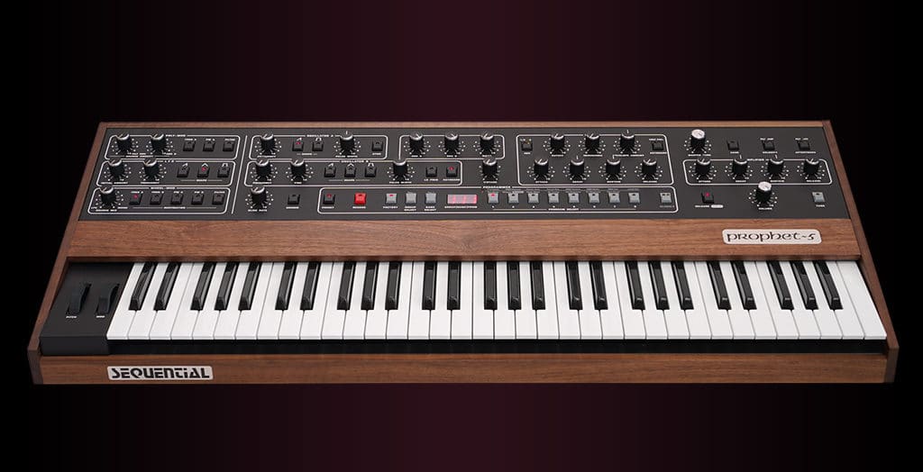 Le nouveau Prophet-5 rev 4 Sequential by Dave Smith 2 Prophet 5 Rev 4
