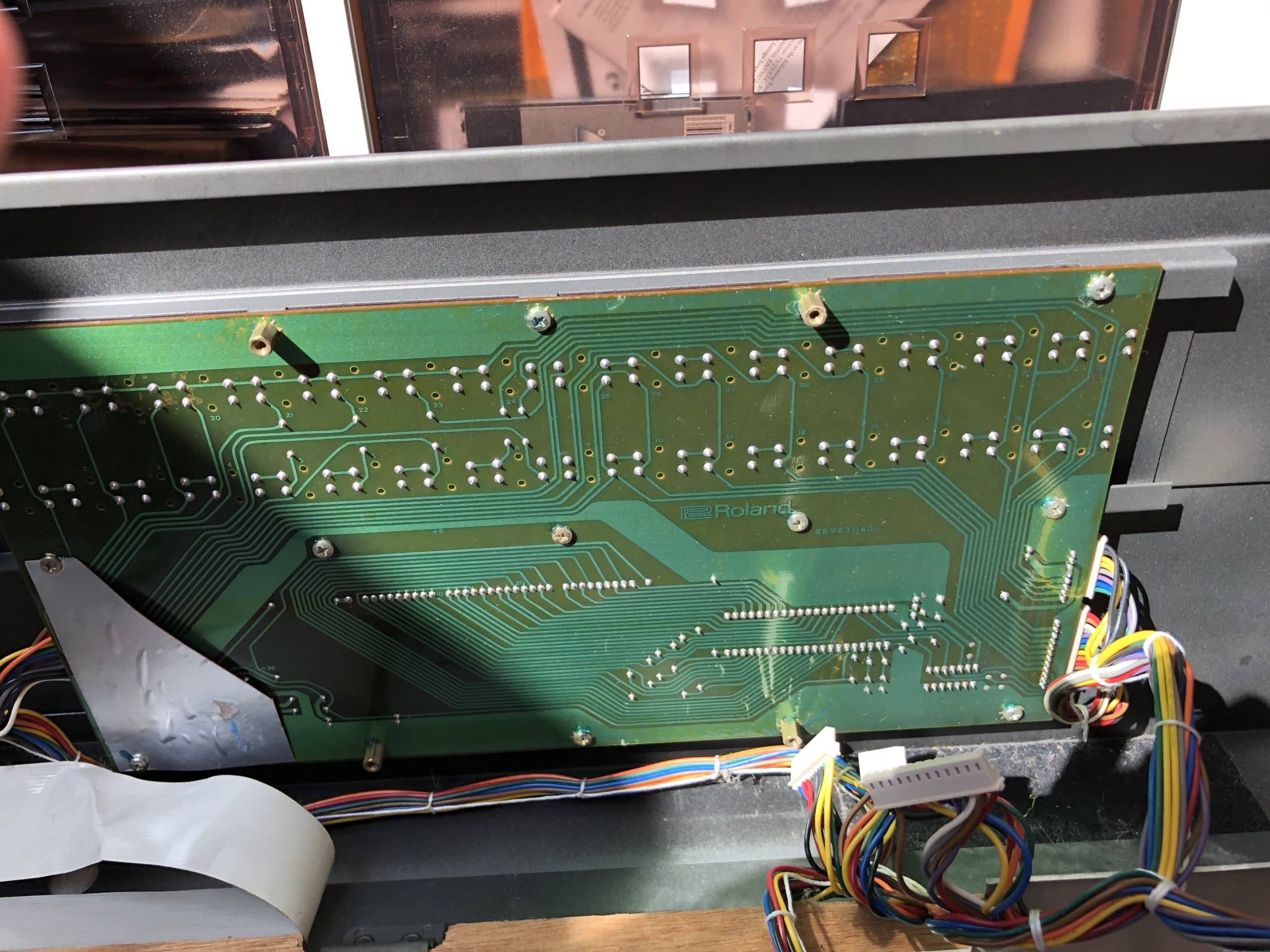 Réparation de l'Aftertouch du Roland JX-8P 9 Photo de la switch board 1 du Roland JX-8P