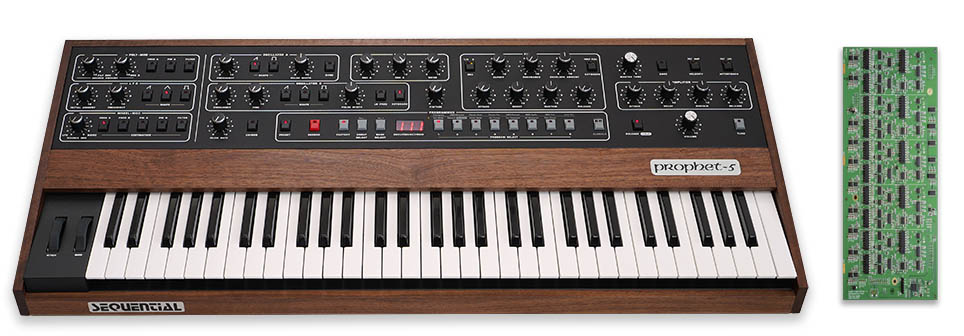 Sequential Prophet-5 Rev4 avec sa carte optionnelle