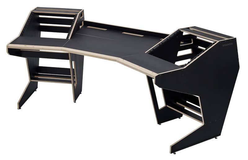 Session desk Gustav environ 1500&euro;