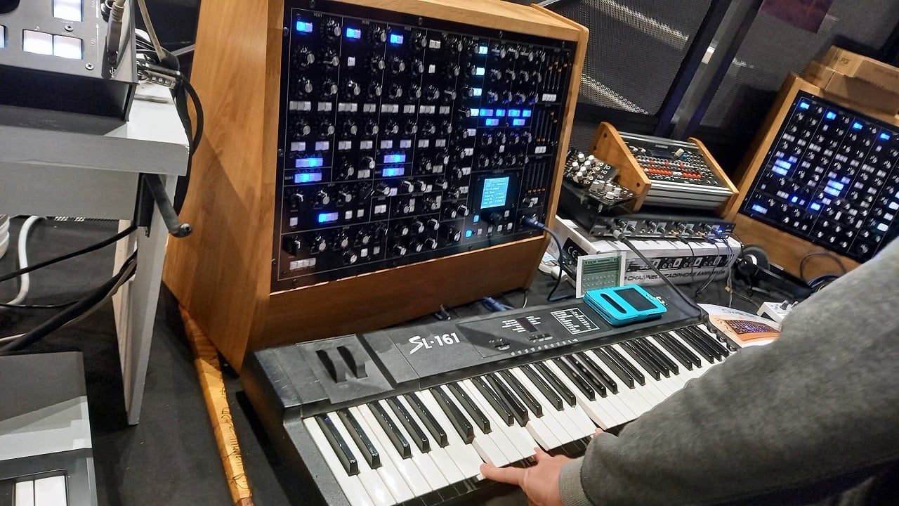 Le Synthfest 2022 : c'est magique ! 37 Le nouveau SYNTHR4 magnifique ! - crédit photo Stéphane Garganigo
