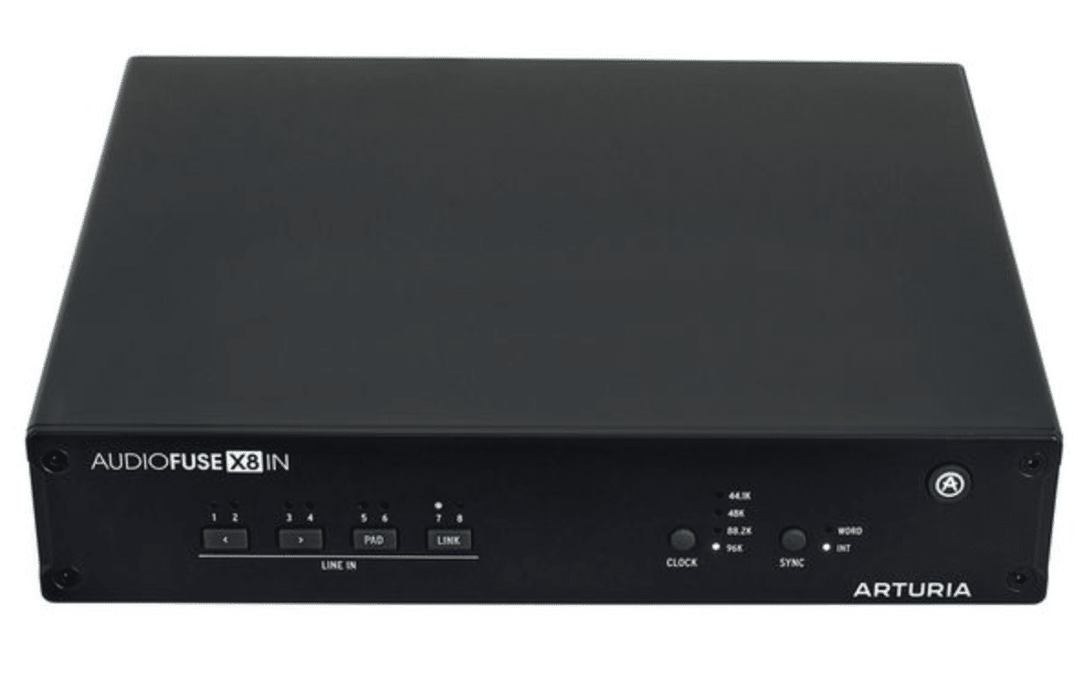 A court d'entrées pour brancher vos synthétiseurs... que faire ? 4 Arturia AudioFuse X8 IN ajouter 8 entrées voire 16 entrées à votre configuration.