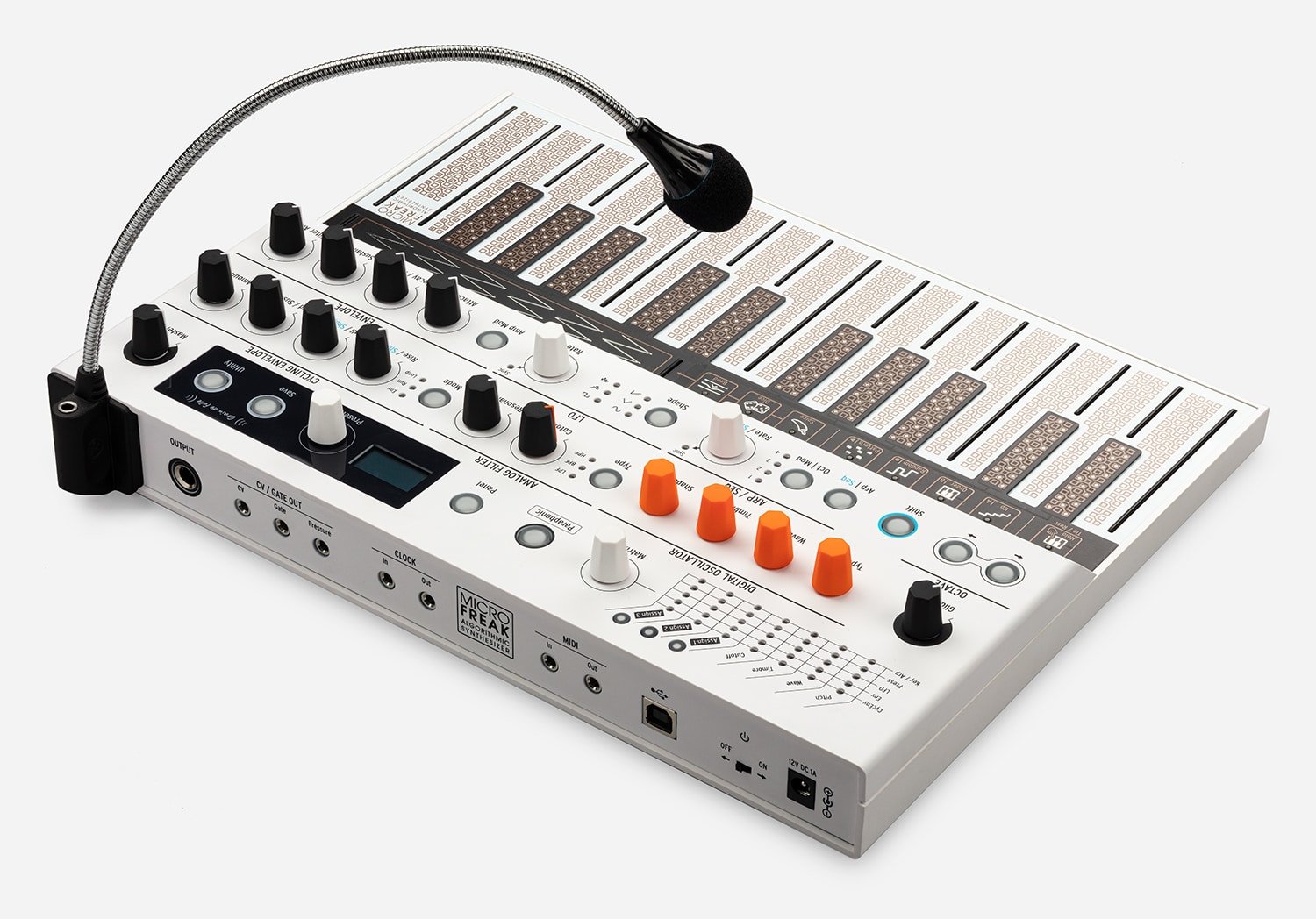 Nouveauté Arturia Microfreak Vocoder Edition 2 Vue de l'arrière et de l'adapteur Sortie Casque et Micro Col de Cygne de l'Arturia Microfreak Vocoder Edition