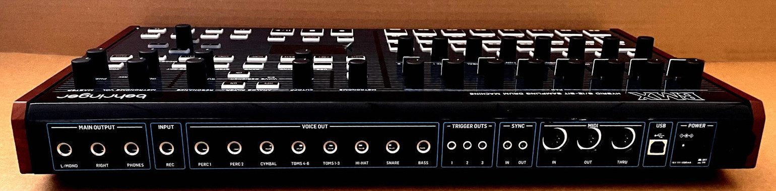 Nouveautés synthés avril 2023 9 Behringer BMX vue arrière
