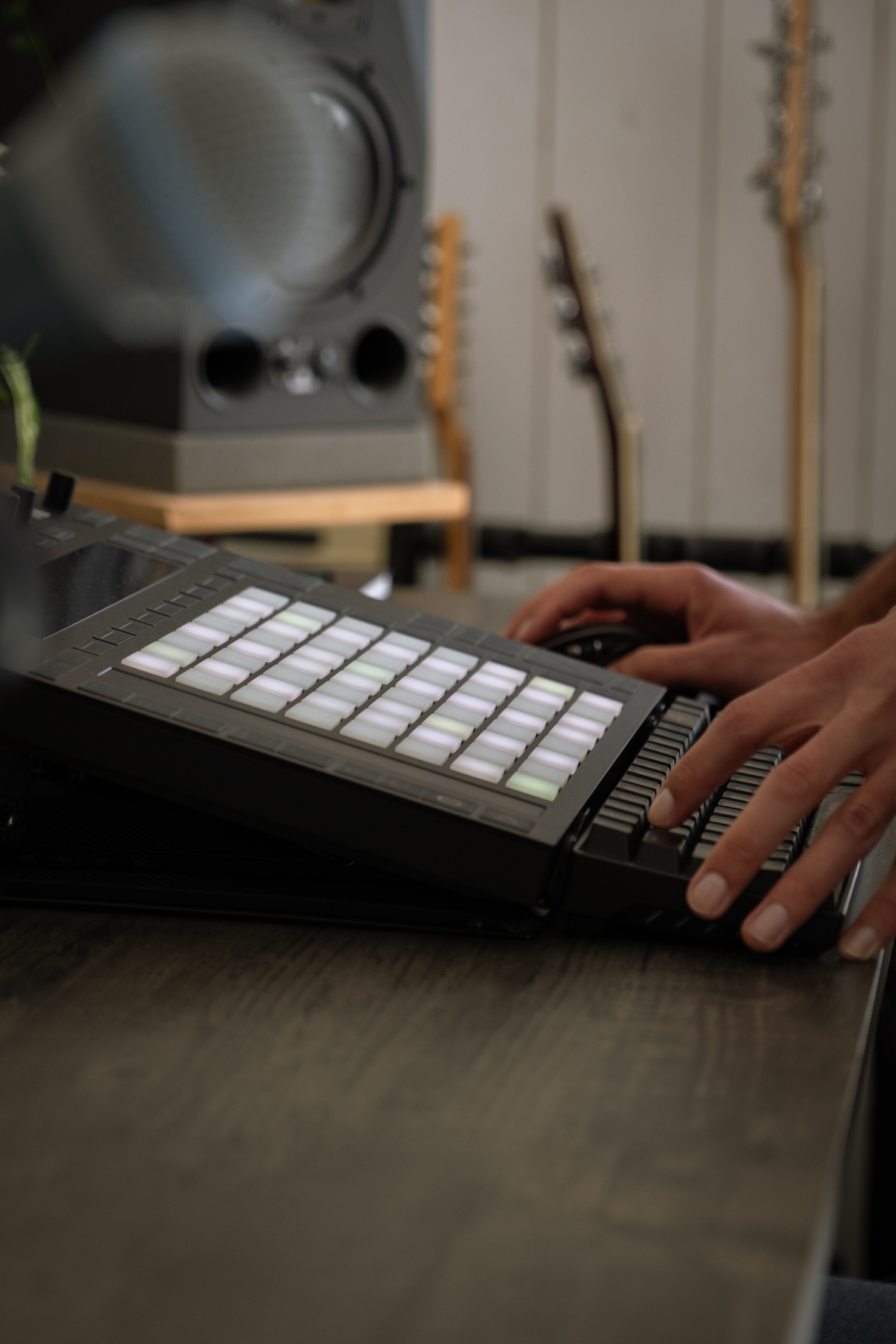 Jovan Brunet un YouTubeur à découvrir 16 Novation Circuit tracks