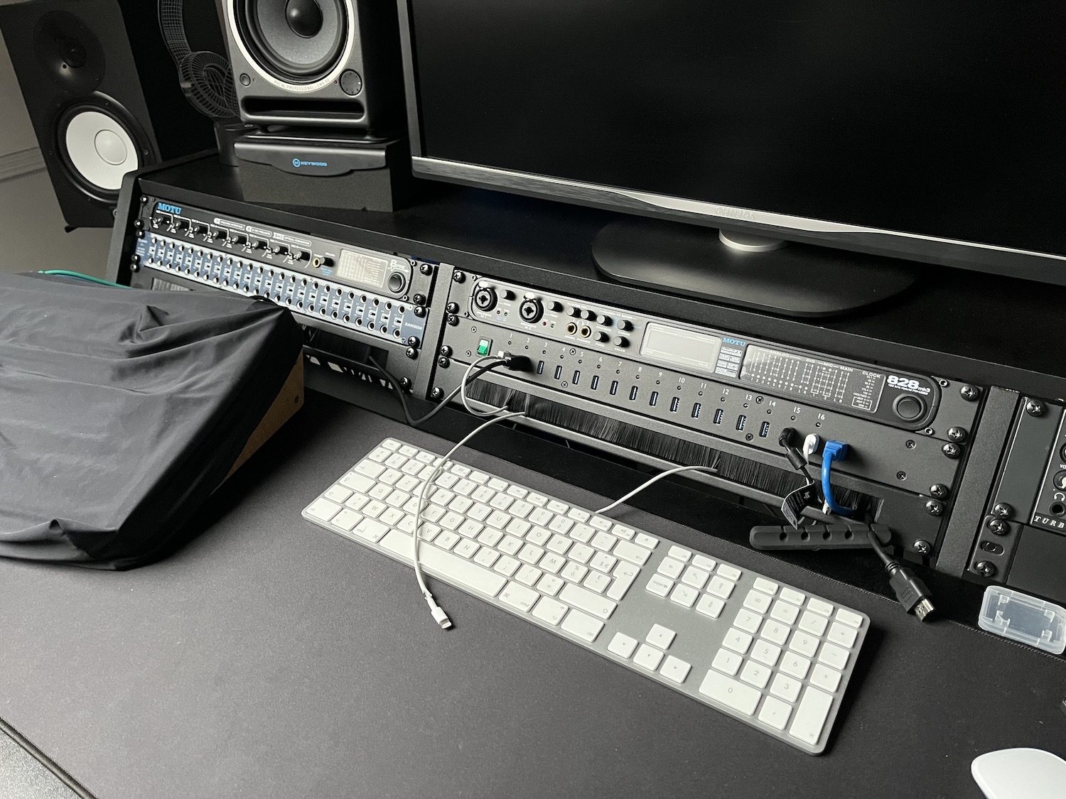 Arturia AudioFuse 16Rig idéale pour les synthétiseurs ? 4 Configuration actuelle home studio SynthFood