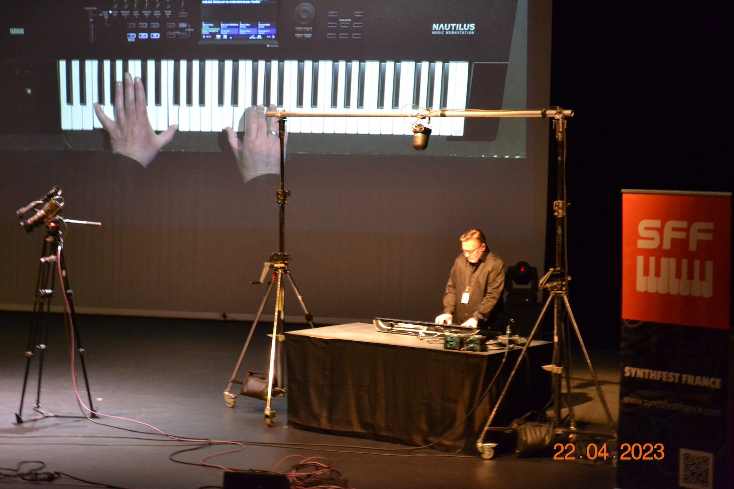 D&eacute;mo de Kurt Ader sur le Korg Nautilus au SynthFest 2023