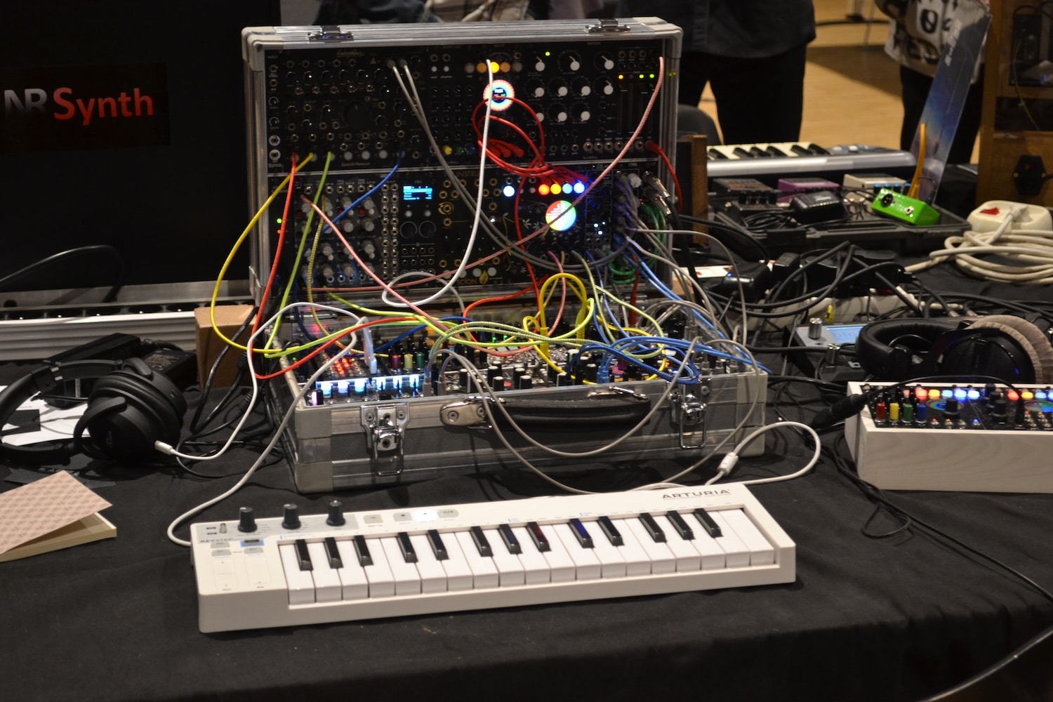 SynthFest 2024 une édition incroyable 70 Stand Gilles Colleu