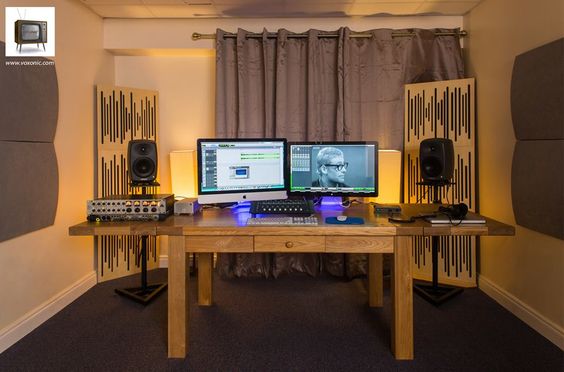 Les étapes pour installer son home studio 13 Home studio avec ambiance lumineuse