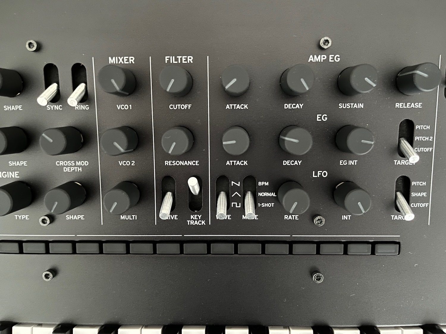 Korg minilogue xd - partie filtre et enveloppes