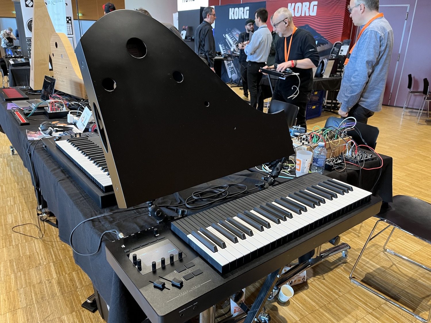 Osmose Expressive E sur le stand La voix du luthier au SynthFest 2023