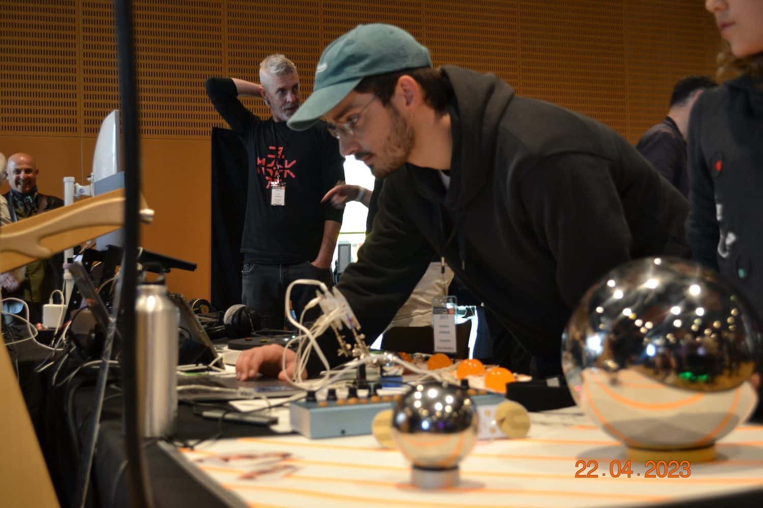 Stand Playtronica