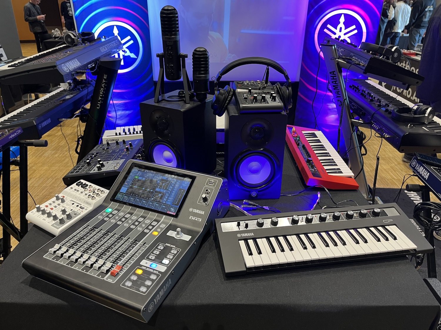 stand yamaha 3 synthfest 2023