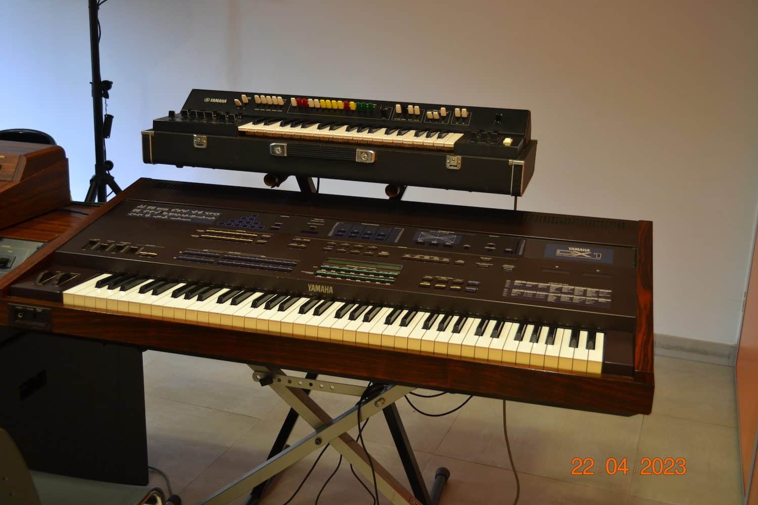 Yamaha DX1 synth&eacute;tiseur vintage au SynthFest 2023